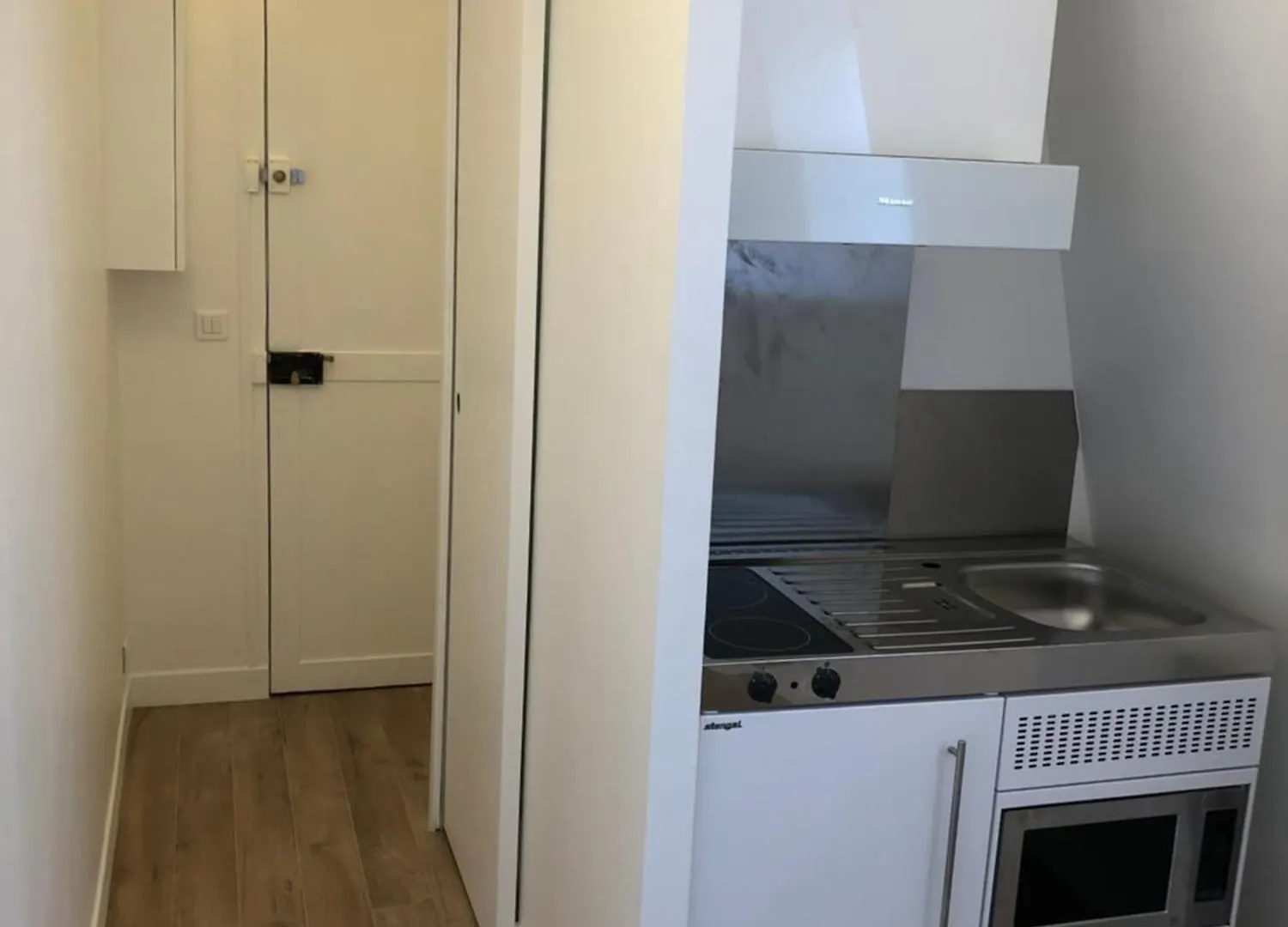 Apartment 16th Studio
